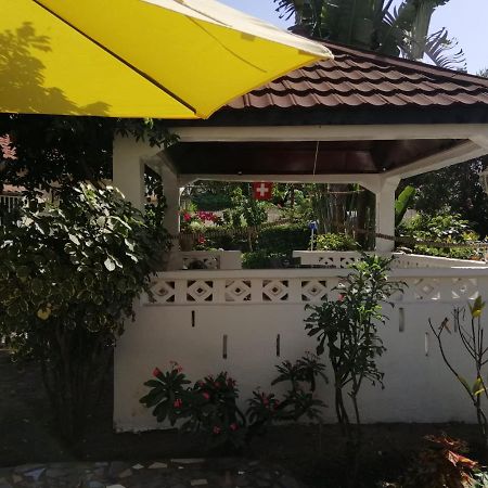 Swiss Garden House In Kerr Sering With Full Private Compound Серекунда Екстериор снимка